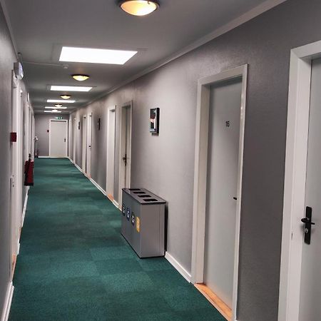 Banegaardshotellet Vojens المظهر الخارجي الصورة